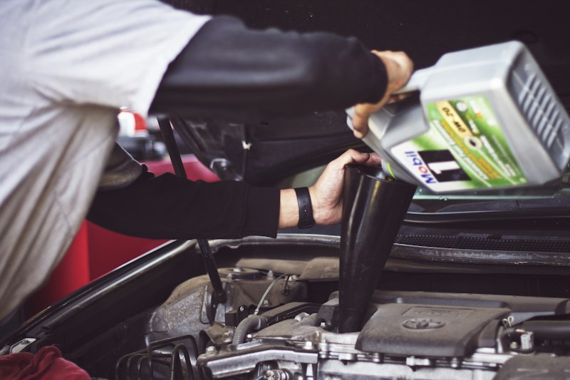 Oil & Filter Lube